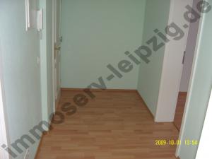 Lindenau, Kleinod am Kanal mit S&uuml;dbalkon, Flur