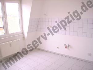 Neusch&ouml;nefeld, Dachgescho&szlig;-3RWE m. Glaserker, Kueche
